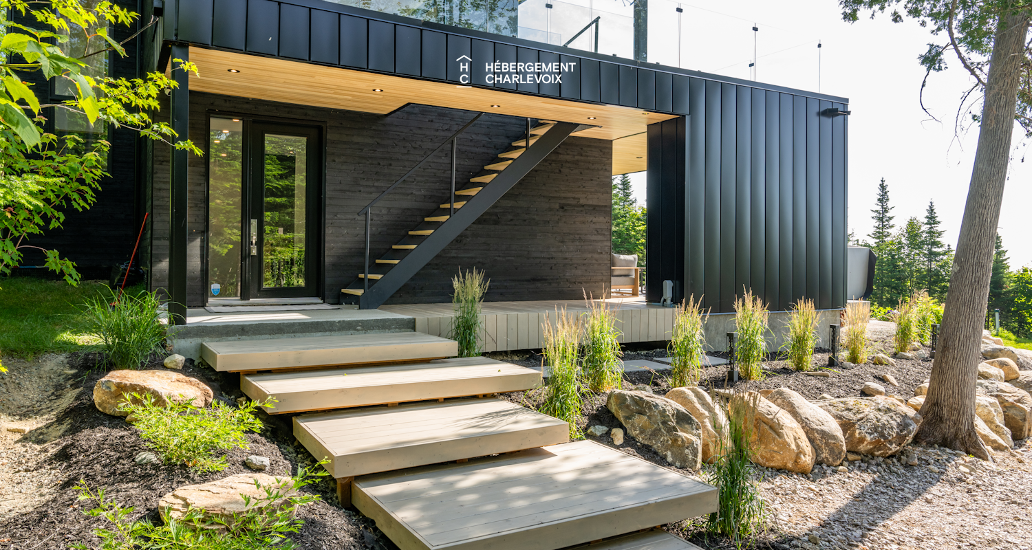 ALT-49 - Villa contemporaine offrant les splendeurs du St-Laurent!